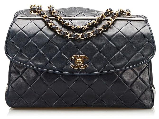 Chanel Matelasse Flap Bag Chain Black Preto Pele de cordeiro  ref.713094