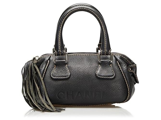 Chanel Lax Bolso con borlas negro Cuero Becerro  ref.713134