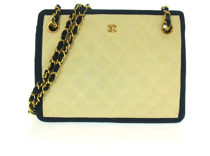Chanel Multiple colors Cloth  ref.713483