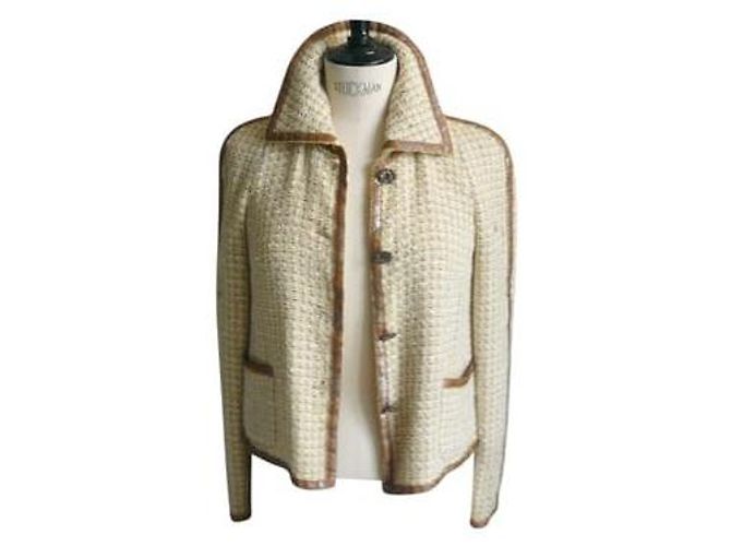 CHANEL Chaqueta corta de tweed beige BE T38