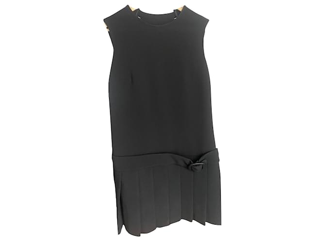 Prada Dresses Black Polyester  ref.716179