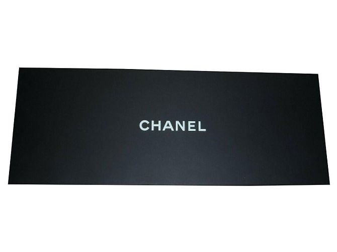 Chanel box black 