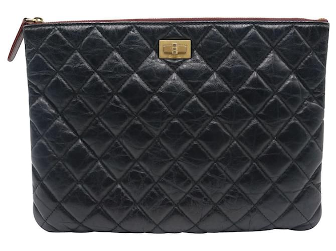 Chanel Pochette en cuir classique noire  ref.720752