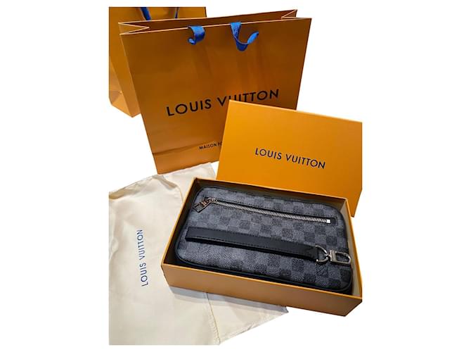 Clutch Louis Vuitton LV Kasai em Damier Graphite Canvas Azul marinho Couro  ref.721153