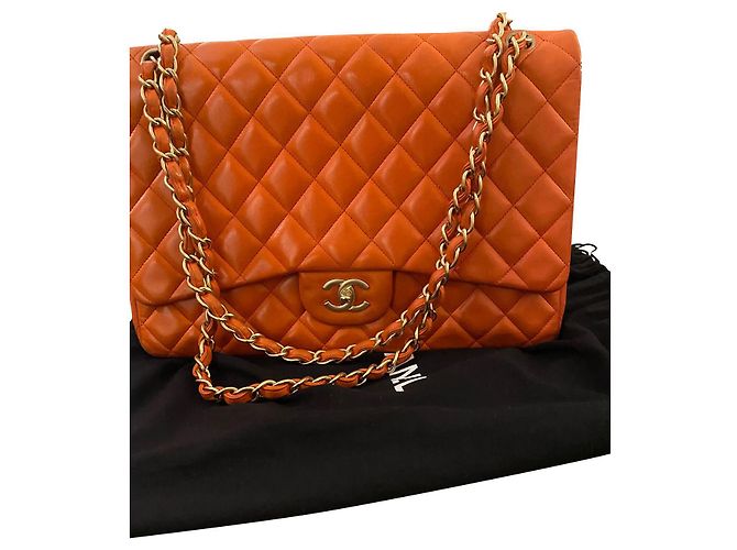 Bolsa Chanel Timeless Maxi Jumbo Couro Acolchoado Coral