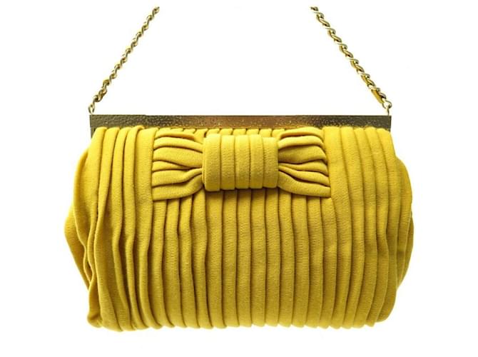 NEW CHANEL POUCH KNOT POUCH IN YELLOW PLEATED FABRIC NEW HAND BAG PURSE Cloth  ref.721950