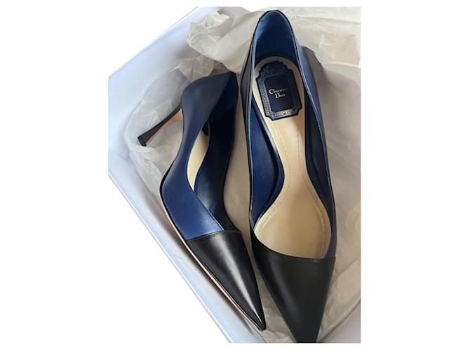 Christian Dior Two-tone pumps Blue Leather  ref.722794