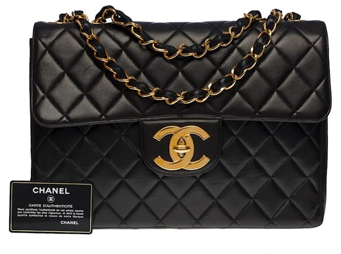 Majestosa e excepcional bolsa Chanel Timeless Jumbo Single Flap em pele de cordeiro acolchoada preta Preto Couro de avestruz  ref.724180
