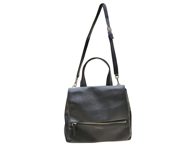 Givenchy shoulder bag Black Leather  ref.724184