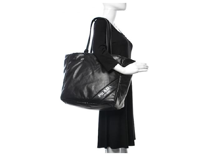 Prada Handbags Black Lambskin  ref.726223