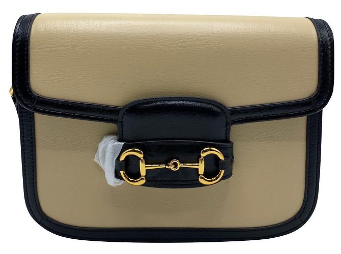Bolsa de mão Gucci Horsebit em couro bege