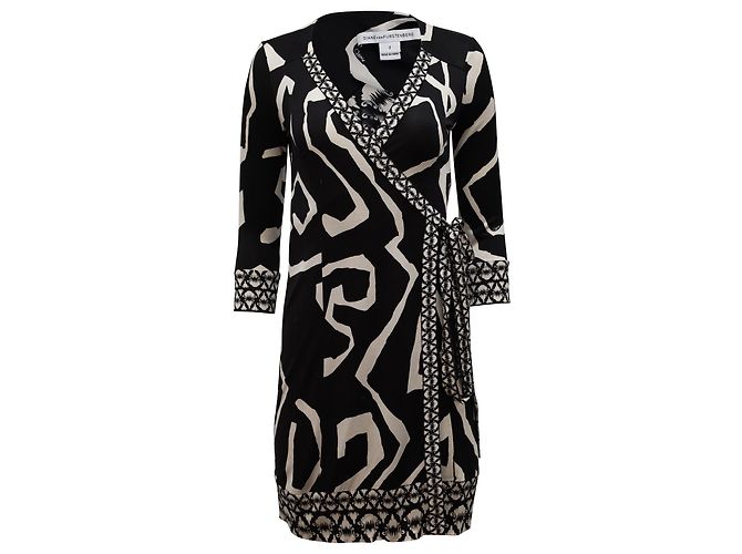 Diane von Furstenberg Vestido envelope estampado em seda preto e branco