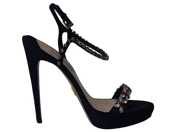 Prada Kristallverzierte Sandalen mit Knöchelriemen aus schwarzem Satin  ref.730541