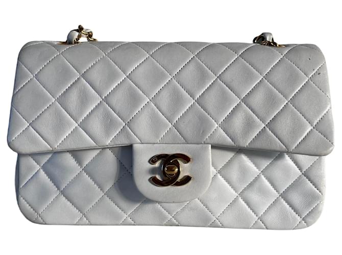 Chanel classic lined flap small lambskin gold hardware timeless white vintage Leather  ref.730834