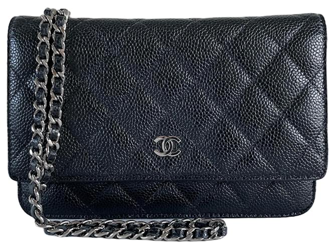 chanel caviar classic wallet on