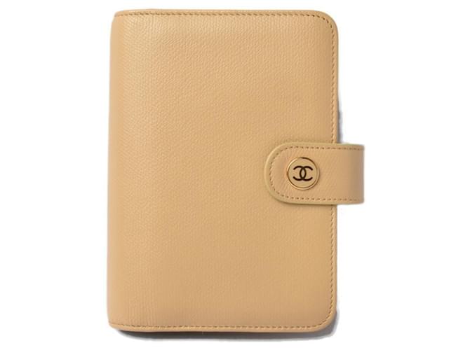 Chanel Beige Leather  ref.731442