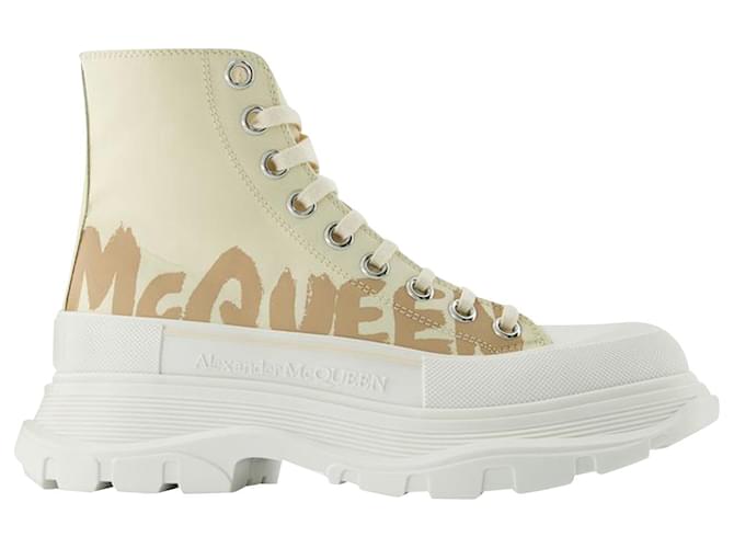 Tread Slick Sneakers - Alexander Mcqueen - Black/White - Leather Multiple colors  ref.732317