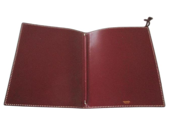 Hermès Burgundy leather weekly protector. Dark red