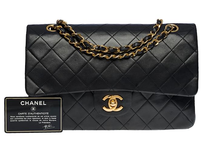 The Iconic Must Have Chanel Timeless medium bag 25 cm with lined flap in  black quilted lambskin Leather ref.734940 - Joli Closet