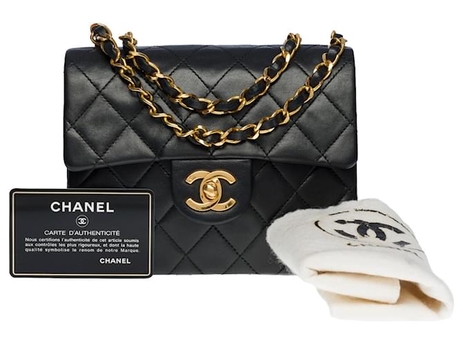 Excepcional bolsa Chanel Mini Timeless Square com aba em pele de cordeiro acolchoada preta Preto Couro  ref.734946