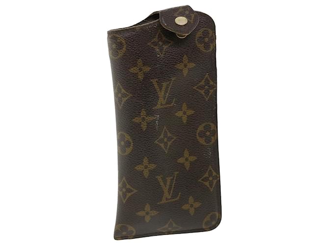 LOUIS VUITTON Monogram Canvas Etui Lunettes MM Glasses Case