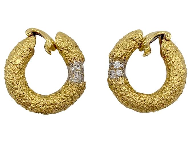 Autre Marque M earrings.Gérard in yellow gold and diamonds.  ref.736519