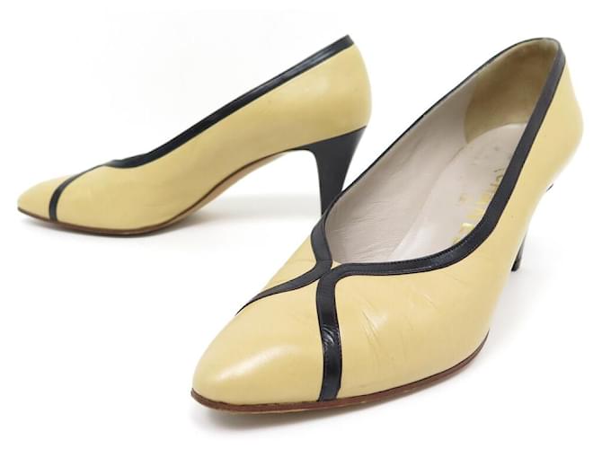 CHANEL Two-tone beige and black pumps T41 IT very good condition Multiple  colors Leather ref.315150 - Joli Closet