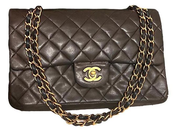 Timeless Chanel medio foderato Nero 