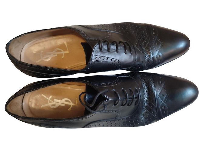 Scarpe Derby Yves Saint Laurent in pelle nera 40 Nero