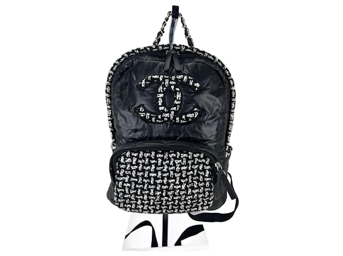 Chanel Backpack Quilted Nylon And Cc Tweed Black White Backpack B522  ref.743280 - Joli Closet