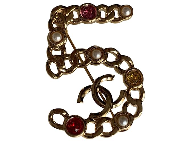 Chanel Pins & Broschen Mehrfarben Gold hardware Metall Perle  ref.743502
