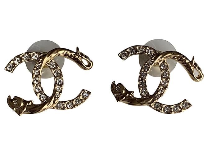 Chanel CC Light Gold and White Enamel Square Stud Earrings – STYLISHTOP