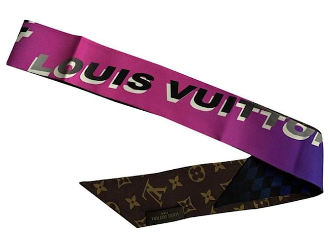 Louis Vuitton Lenços de seda Multicor  ref.743734