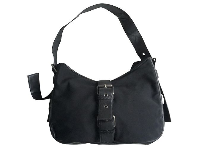Yves Saint Laurent Black Leather Handbag 