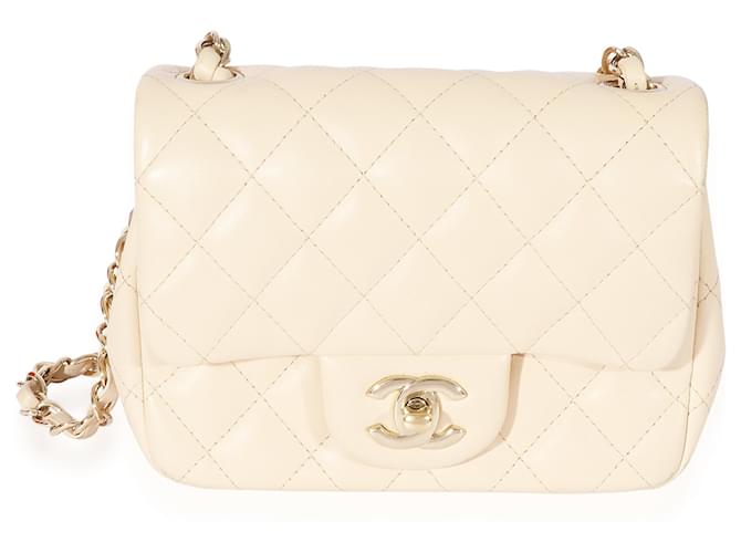 Timeless Bolsa Chanel Bege Acolchoada Pele de Cordeiro Mini Square Classic Flap Bag Carne Couro  ref.744272