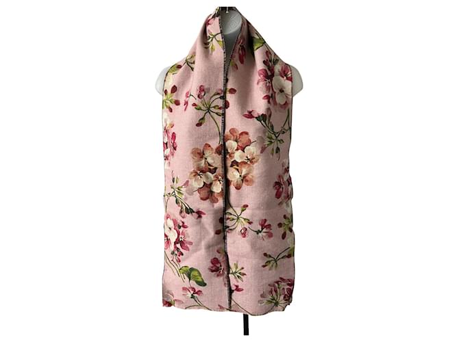 NEW with Box Gucci Blooms GG Orophin Logo Reversible Scarf Pink Floral Wool  ref.745291