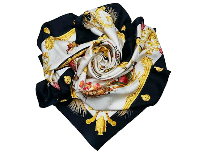 Foulard Hermès Multi Plumes et Grelots Jacquard Soie Tissu Multicolore  ref.745543