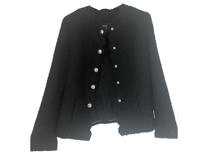 Giacca Chanel in tweed nero collezione autunno 2020
