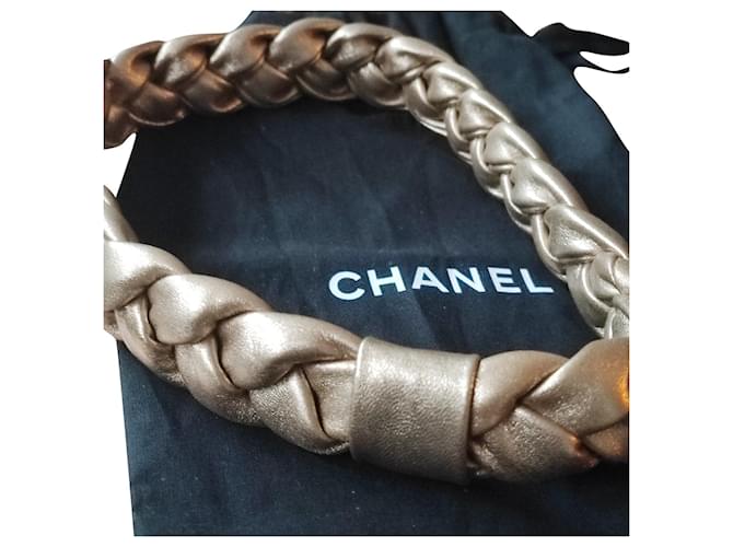 Chanel Accesorios para el cabello Dorado Piel de cordero  ref.747679