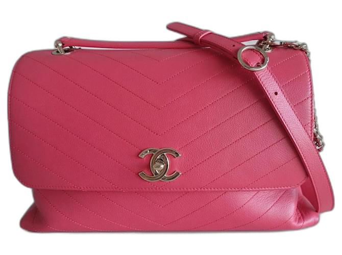 Timeless Chanel pink flap bag Leather  ref.748513