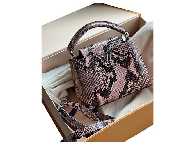 Mini Capucines Louis Vuitton Pink Python ref.748603 - Joli Closet