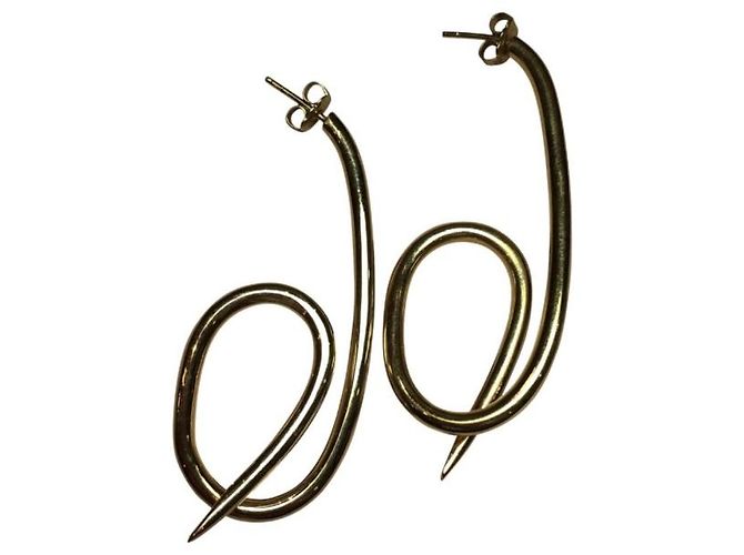 Autre Marque Orecchini in metallo dorato Gold hardware