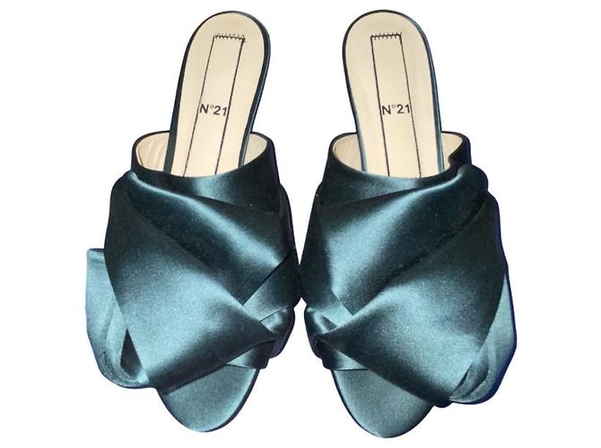 Mules N°21 en satin vert 40