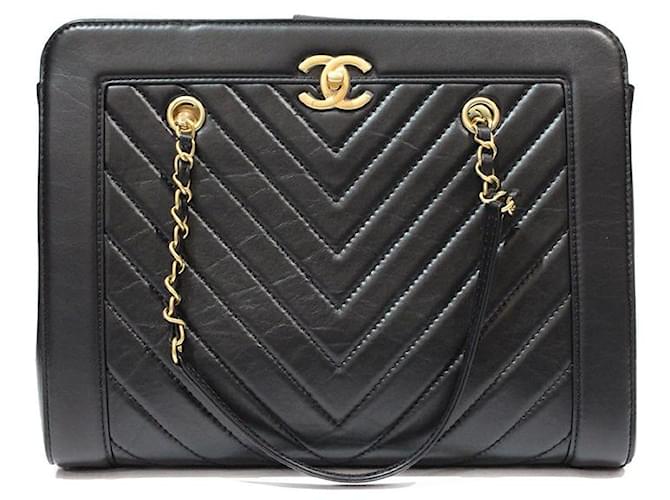 Chanel Handbags Black Leather  ref.749641
