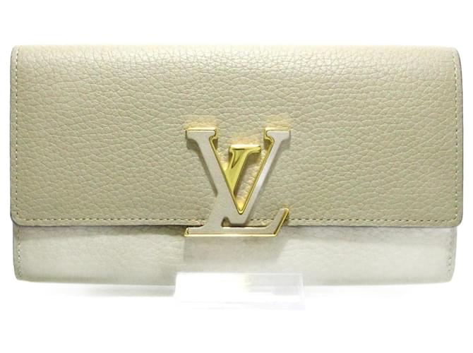 Louis Vuitton Capucines Beige Leder  ref.754573