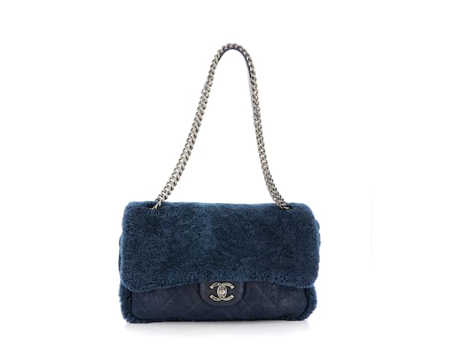 Chanel Timeless Blue Wool  ref.755230