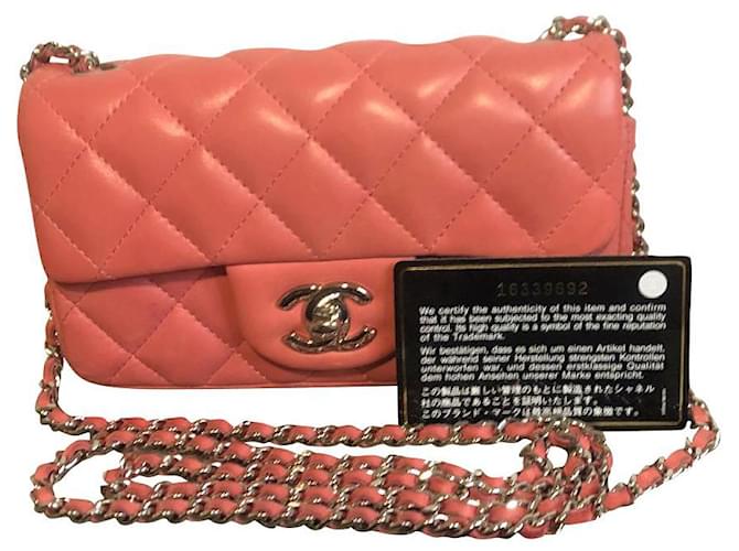Chanel Bolsa com aba clássica extra mini coral rosa cor de cordeiro atemporal Pele de cordeiro  ref.755487