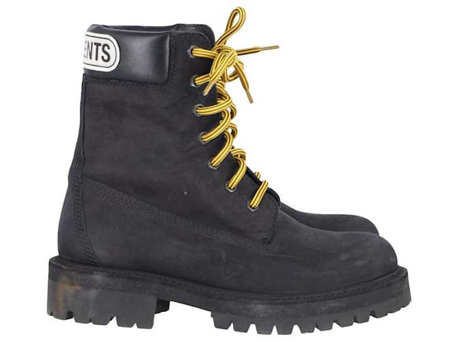 Vêtements Vetements Trucker Leather Boots with Logo Patch in Black
