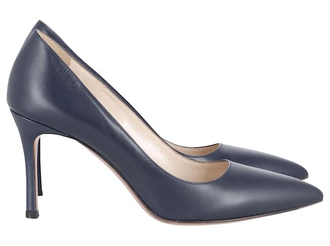 Prada Pointed Pumps in Navy Blue Leather  ref.756226