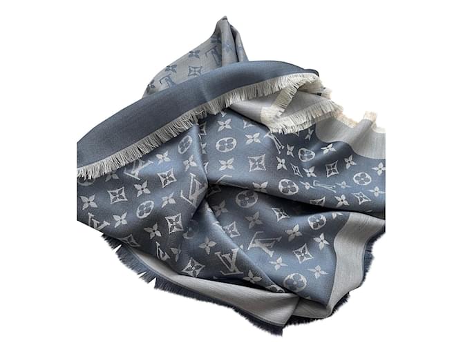Louis Vuitton Blue denim scarf Silk  ref.757280